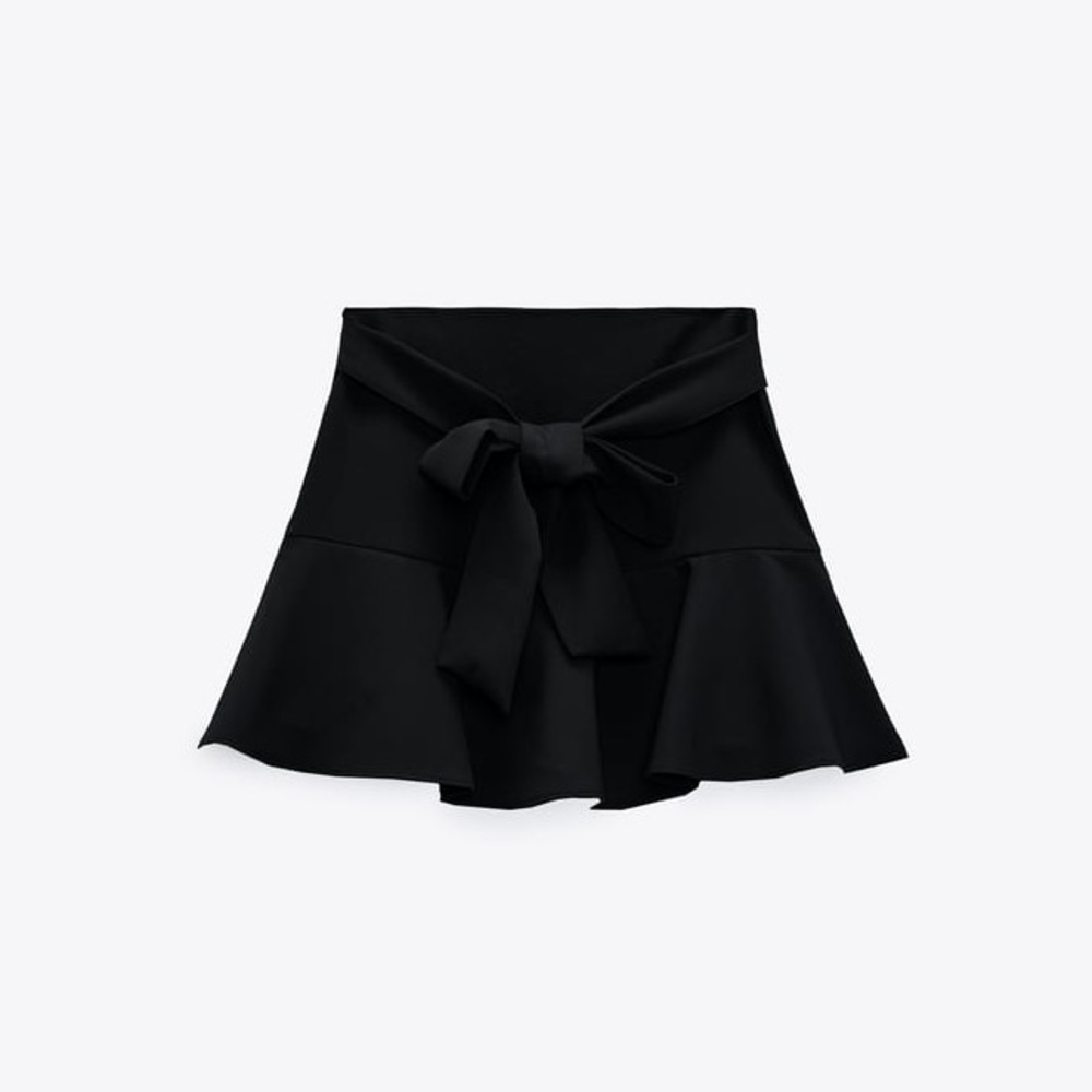 ZARA Bow Trim Skort, size: Large, color: Black